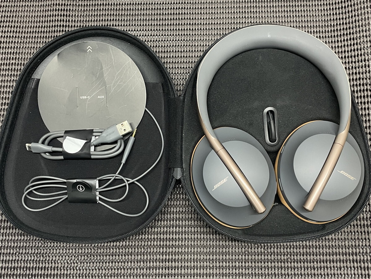Bose NOISE CANCELLING HEADPHONES 700 (充電ケース付き