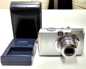 ★Canon キヤノン IXY DIGITAL 800IS デジタルカメラ シルバー 【作動確認済】※純正充電器、バッテリー、ベルトケース付 中古※税込価格☆