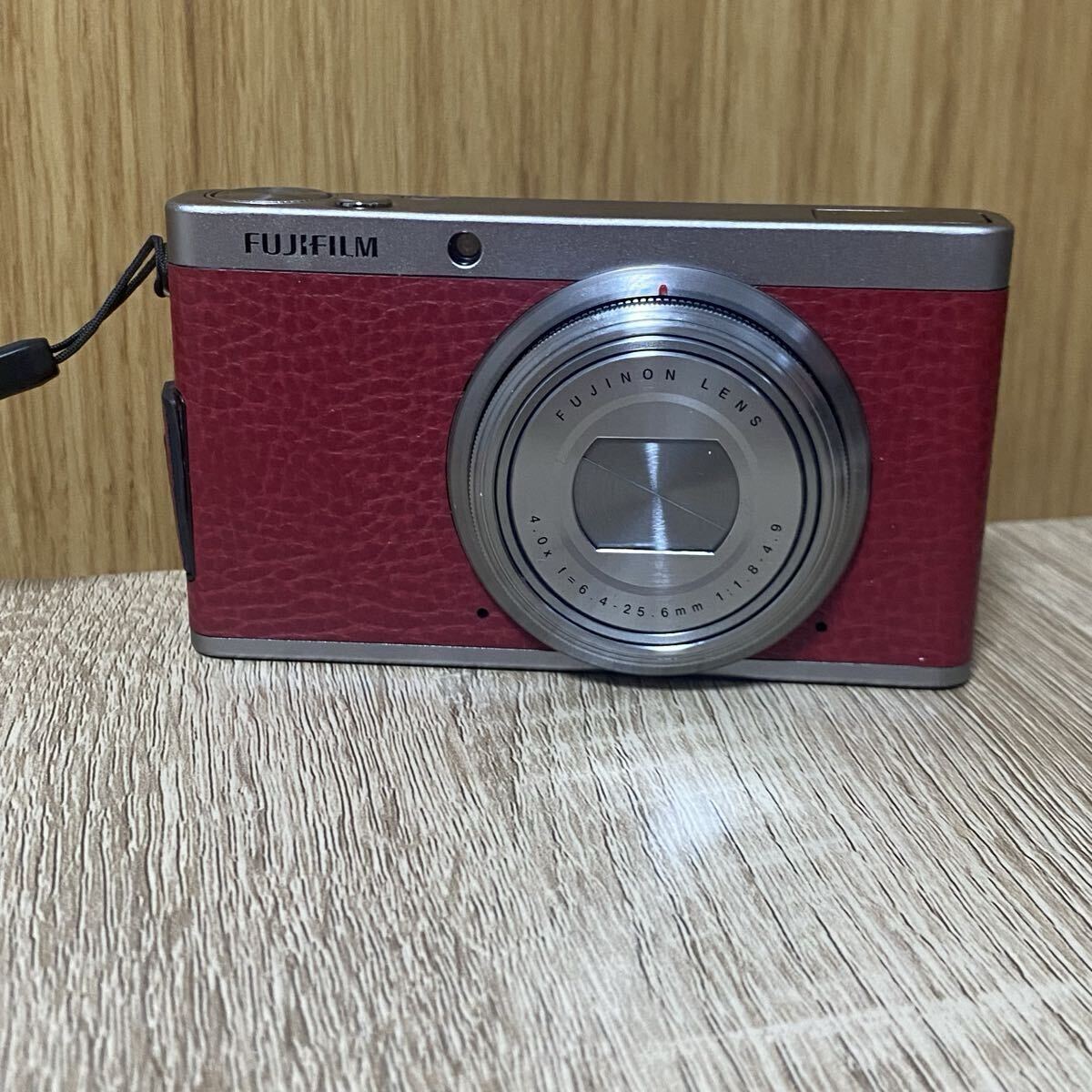 【美品】【動作確認済み】FUJIFILM フジフィルム XF1 Red(レッド) 中古】FUJIFILM 富士フイルム XF1 レッド コンパクトデジタル