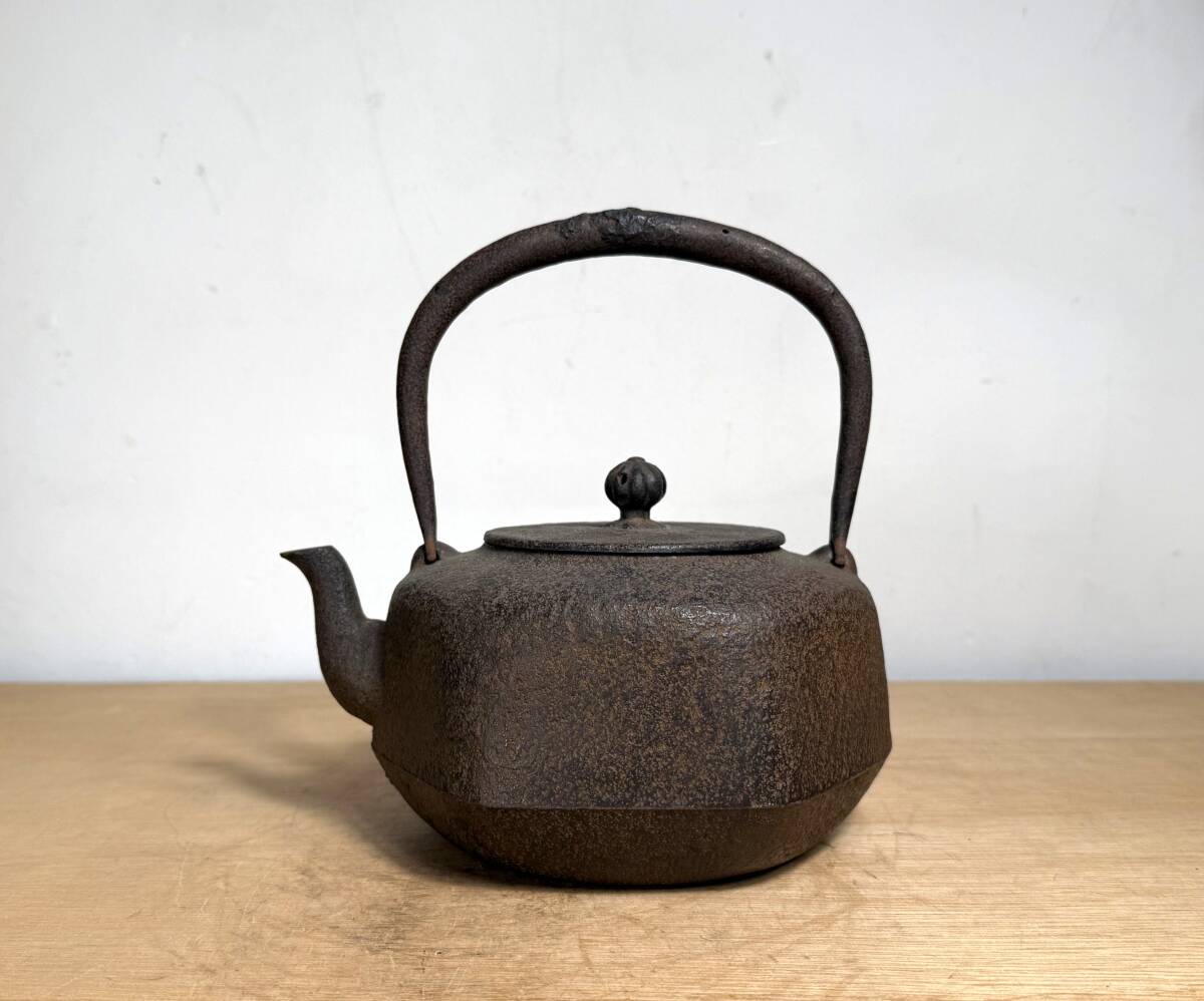 【美品】六角鉄瓶 Yahoo!オークション -「六角形」(鉄瓶) (鉄製)の落札相場・落札価格