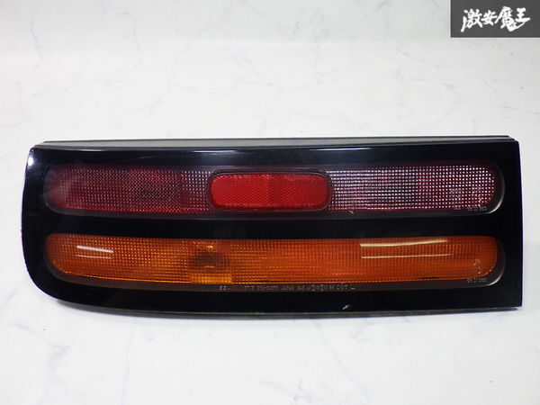 フェアレディZ32 300ZX純正 テールランプ左右＋センターガーニッシュ フェアレディZ Z32 前期 センターガーニッシュ 300ZX文字