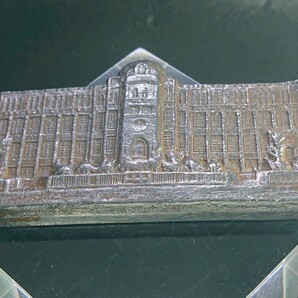 希少【明治大学(MeijiUniversity)創立70周年(1950/昭和25年)記念式典昭和天皇御台臨】非鉄製記念頒布ペーパーウエイト文鎮★即決即落送料込