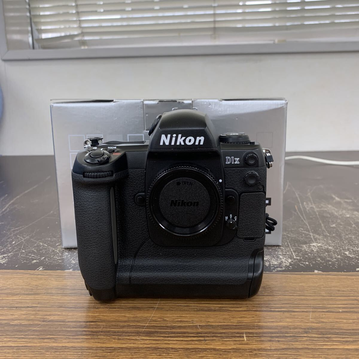 Nikon D1X  ジャンク品 Yahoo!オークション -「nikon d1x」(デジタルカメラ) (カメラ