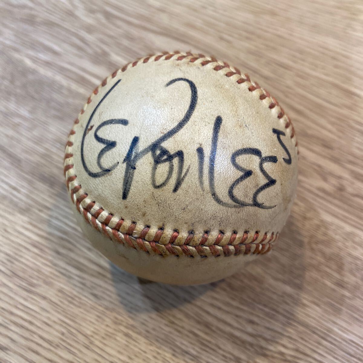 ヤクルトスワローズOB高津臣吾　伊藤智仁　岩村直筆サインボールセット ヤクルトスワローズOB高津臣吾 伊藤智仁 岩村直筆サインボール