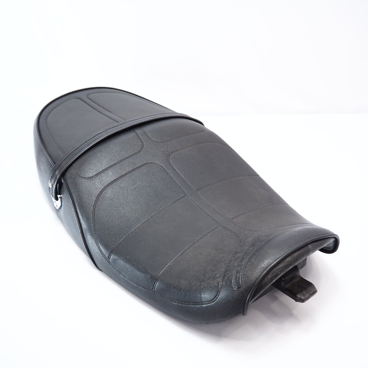 ゼファー1100 純正シート　破れなし　状態良好　美品 ts-parts_22314936