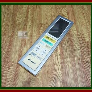 M09 @F ★送料無料★安心の不良返品保証付★即決★匿名&スピード発送★ダイキン★エアコンリモコン★ARC456A29