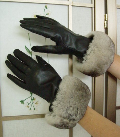 未使用品】 手袋 チンチラ毛皮付き 皮手袋 黒 - grupofranja.com
