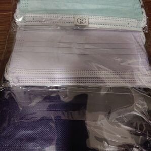 【おまけ付】不織布カラーマスク② 3色で50枚 やわらか3層式 高密度フィルター 送料無料