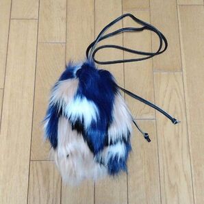 I AM I IN FACT ファーバッグ ポーチ コンパクトバッグ ショルダーバッグ