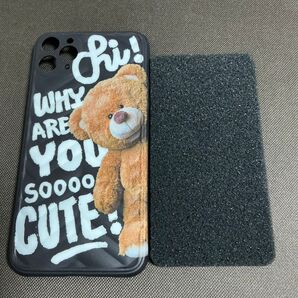 iPhoneケース くま クマ テディベア "WHY ARE YOU SOOOO CUTE!" 黒
