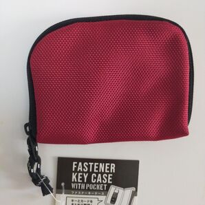 未使用タグ付き 100均 ファスナーキーケース ポケット付き ミニポーチ レッド 赤
