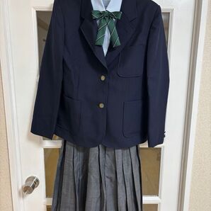 埼玉県川口市岸川中学校 女子制服 新品未使用 ジャケットL スカート63x57 Yシャツ2枚 リボン ソックス3足