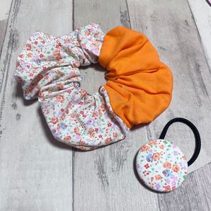 S10★ハンドメイド シュシュ&くるみボタンヘアゴム パッチワーク 花柄 ボタニカル オレンジ系