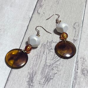 P18★ハンドメイドピアス ブラウン系