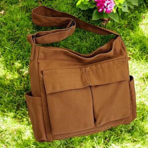 ショルダーバッグ 斜めがけ 肩掛け 通勤 通学 習い事 スポーツ ジム ショルダー 軽量 男女兼用 茶色 新品 送料無料 最短発送