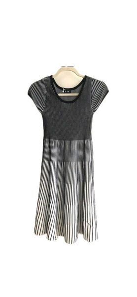 シネカノン ニットワンピース