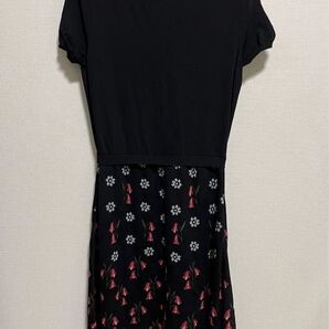 RED VALENTINO ワンピース 花柄 黒ベース
