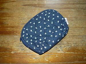 Sazaby quilting pouch unused.