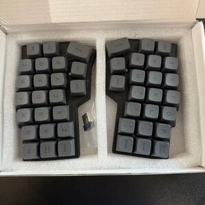 【新品】Corne v4 CherryMX互換 リニアスイッチ無線化 完成品 黒