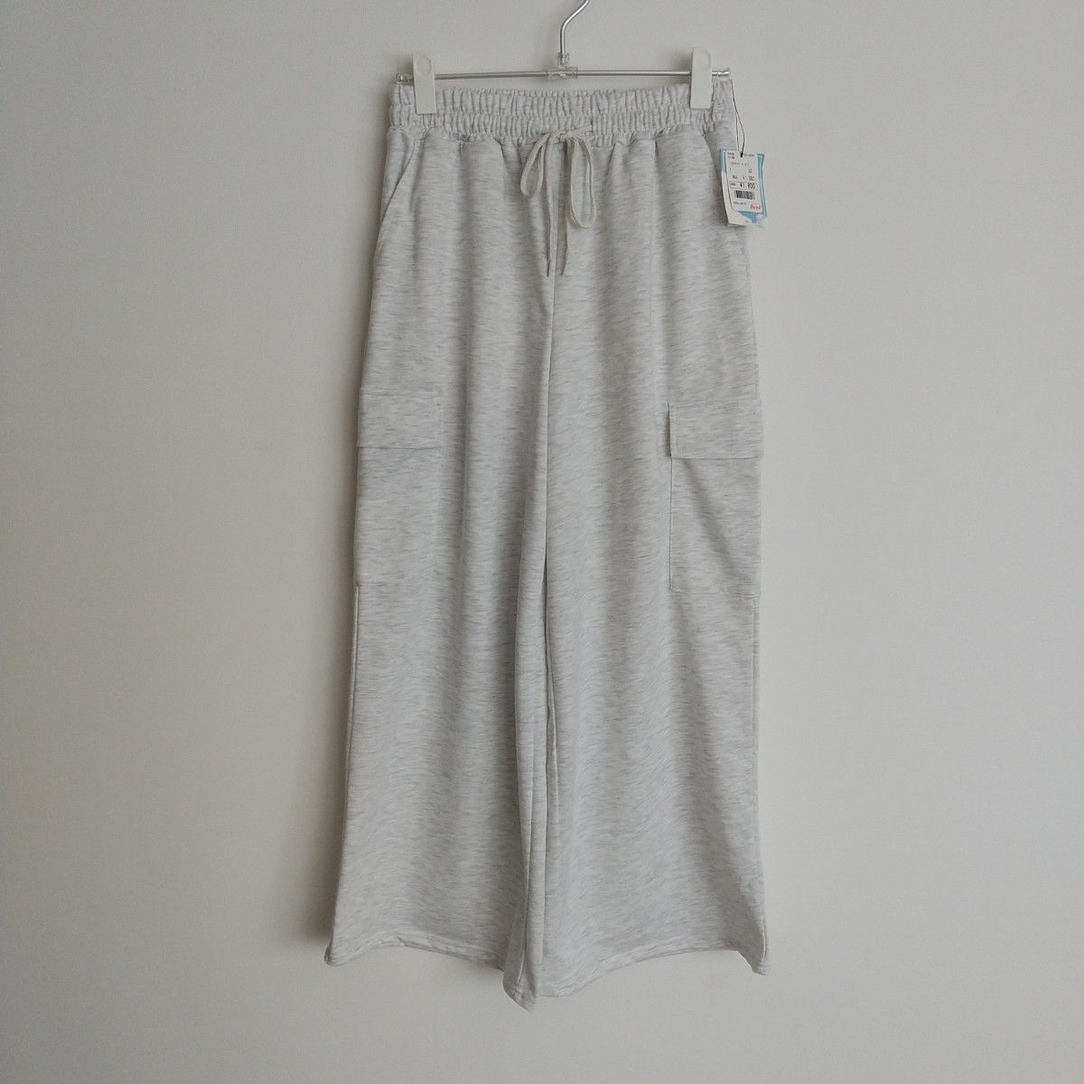 ☆新品未使用☆Avail パンツ