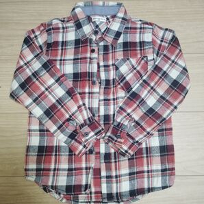 チェックシャツ