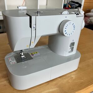 【9月末まで】アックスヤマザキ 簡単電動ミシンです