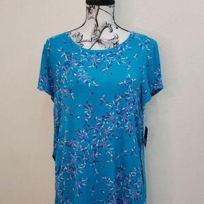 APT.9 essentials Tシャツ