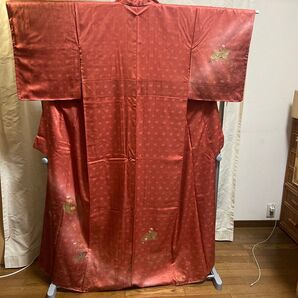 A 付け下げ 袷 正絹 躾付き レンガ色の暈し 菊 キンコマ刺繍 金彩 刺繍