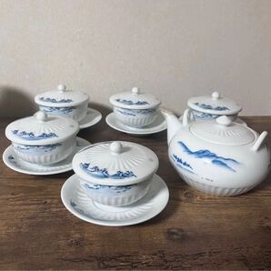 【未使用?】 有田焼 走人窯 染付山水 蓋付き 茶托付き湯呑5客 急須セット 茶器揃い 和食器