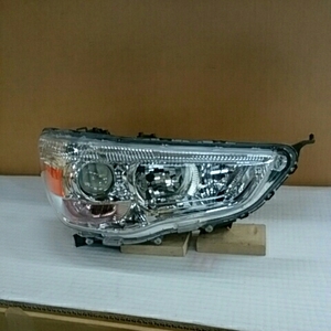 RVR　GA3W　右　へッドライト　HID　純正　中古