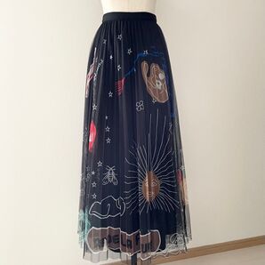 美品 手書き風チュールレース ロングスカート