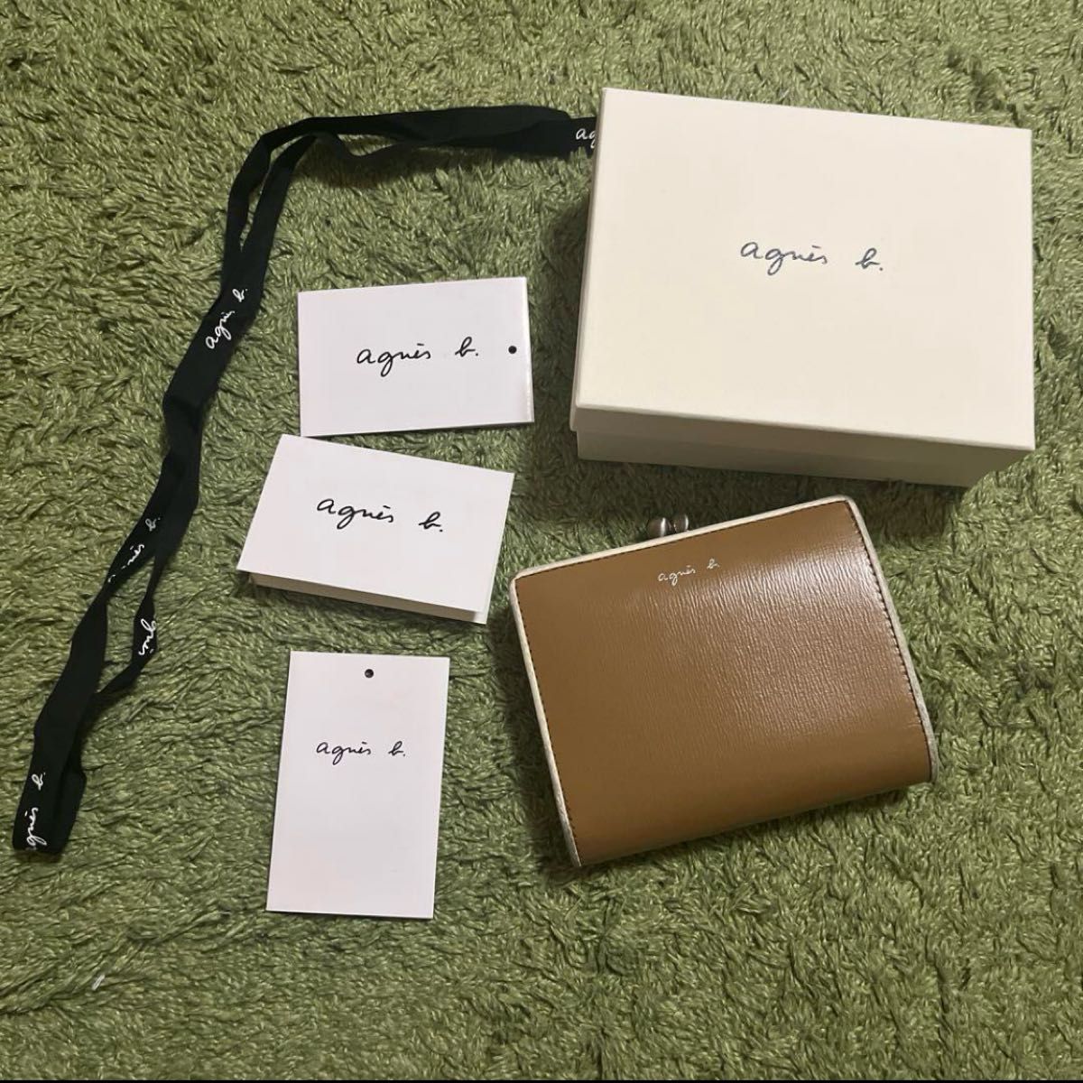 アニエス・ベー　二つ折り財布 agnes.b