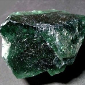 【最終割引特価】虹入りグリーンフローライト原石 天然石 パワーストーン 鉱物標本