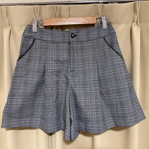 ☆美品☆W64パターンpatternグレー×水色チェックショートパンツ秋冬