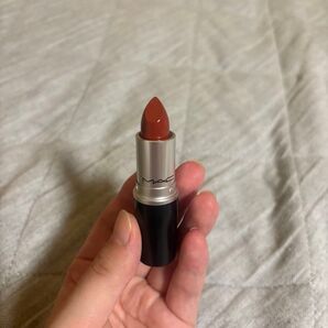 M.A.C マック リップスティック チリ