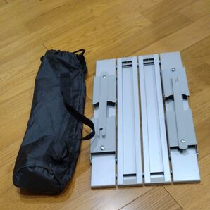 折りたたみ式アウトドアテーブル キャンプ 登山 レジャー 収納袋付き 値下げ交渉大歓迎 9/26以降公開停止