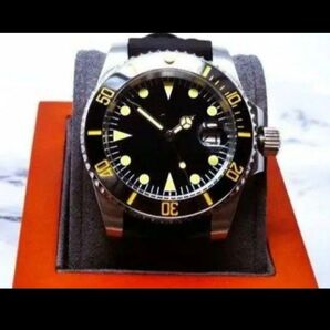 ノーロゴモデル機械式オマージュウオッチ腕時計2813ムーブメント・クリスタルガラス・ラバーモデル〓ブラックモデル