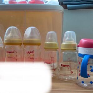 【注意・内容変更】pigeon 哺乳瓶 5本・Richellミルクボックス・マグ