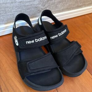 New Balance ニューバランス サンダル ブラック
