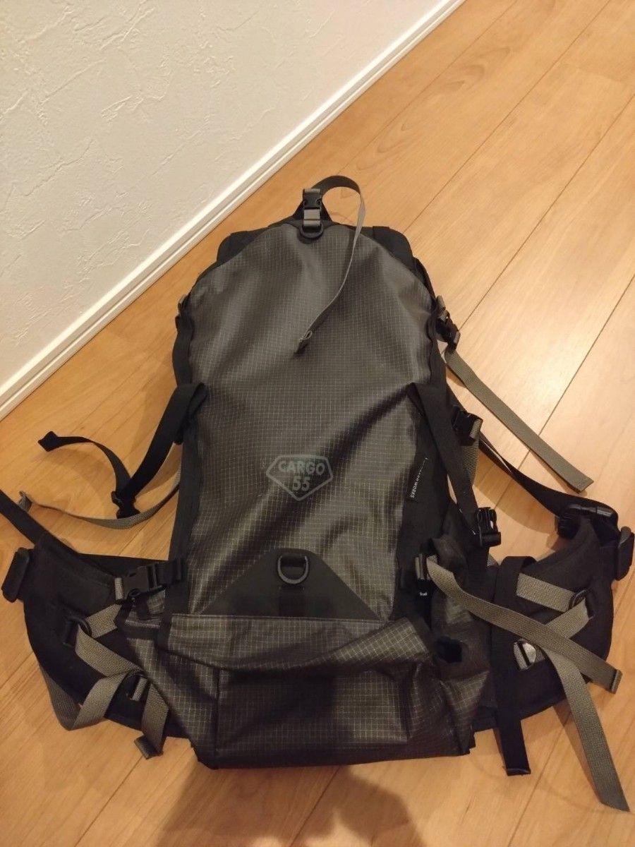 パーゴワークス　CARGO 55 グレー系 大型バックパック 登山リュック