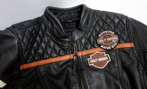 Harley Davidson 純正・中古・美品 Womens ミス ・エンスジアスト・トリプルベント・レザージャケット 98134-17VW (M)_画像3