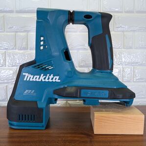 ☆比較的美品☆ マキタ 18V 充電式ハンマドリル HR282D ハウジンセット