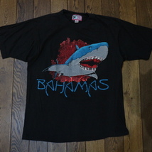 90s SHARK BAHAMAS サメ Tシャツ L ブラック 発砲プリント アニマル 魚 フィッシュ ジョーズ JAWS イラスト アート キャラクター USA古着_画像2