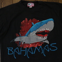 90s SHARK BAHAMAS サメ Tシャツ L ブラック 発砲プリント アニマル 魚 フィッシュ ジョーズ JAWS イラスト アート キャラクター USA古着_画像1