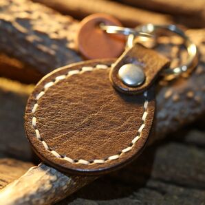 栃木レザー社 オイルバケッタ使用 ハンドメイド レザーキーホルダー