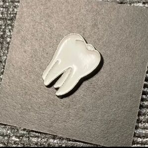 ピンバッジ 歯 歯科 歯医者 ラペルピン