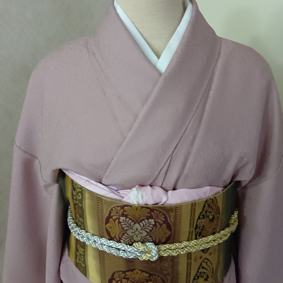 紋入り　色無地(袋帯つき)　袷　紅藤色　未使用　 フォーマル　入学式　卒業式　結婚式　ママ着物　スモールサイズ　初詣