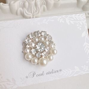 パールビジュー*ロイヤルバイカラーブローチ アダムエロペ セルフォード 上品 ブローチ ハンドメイド パールブローチ