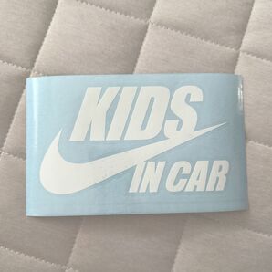 KIDS IN CAR ステッカー