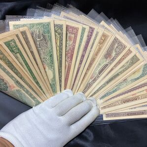 中国紙幣 中国古紙幣見本券 中国人民銀行廃盤第一版 人民元60枚コンプリートセット 歴史参考文献 サンプル見本券 旧家蔵 廃盤紙幣